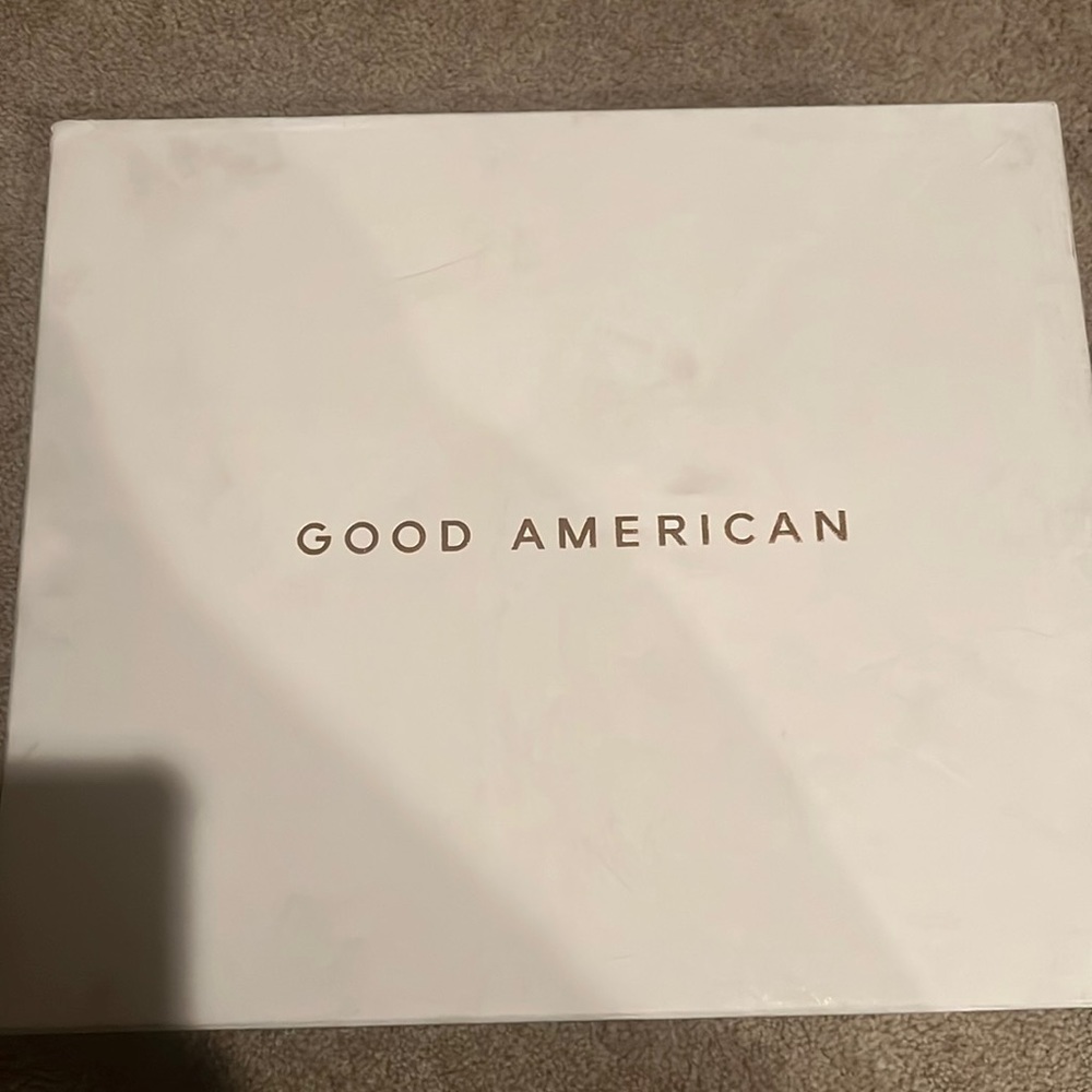 Good American heels. New without tags. Dust bag included.